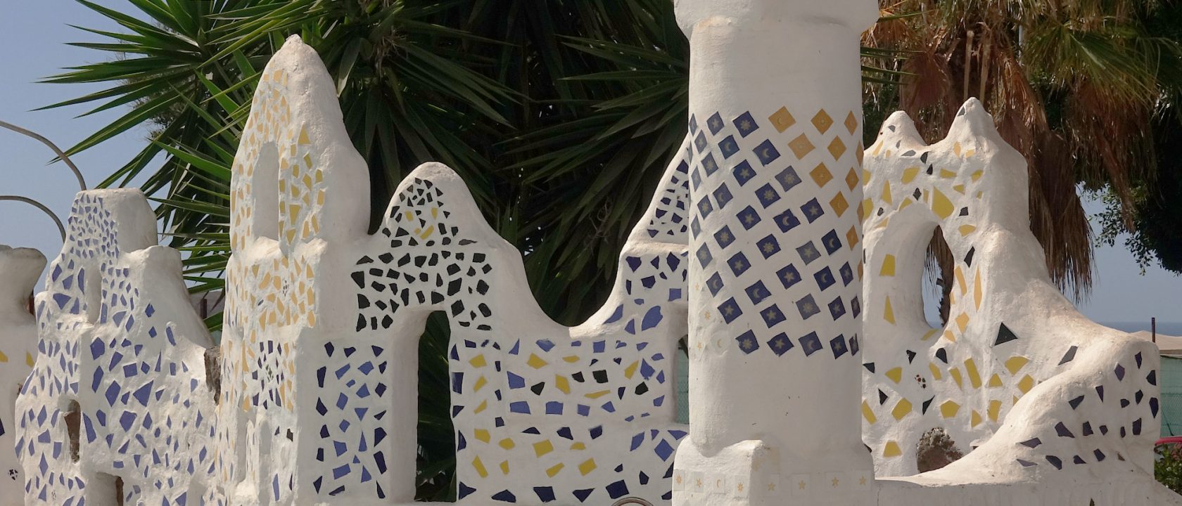 Living inside of Art – Los Moxaicos Tenerife